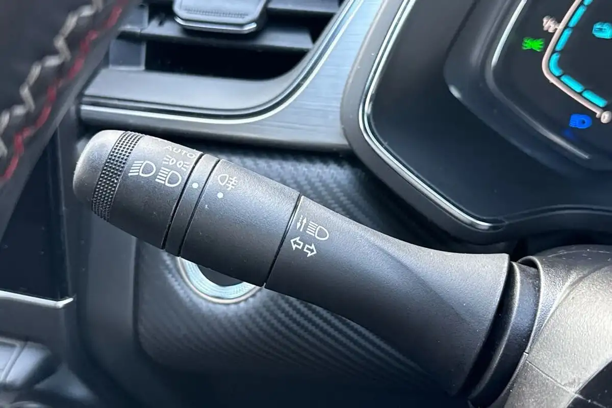 2022-renault-captur-16-rs-line-145ps-rs-line-e-tech-hybrid-big-33