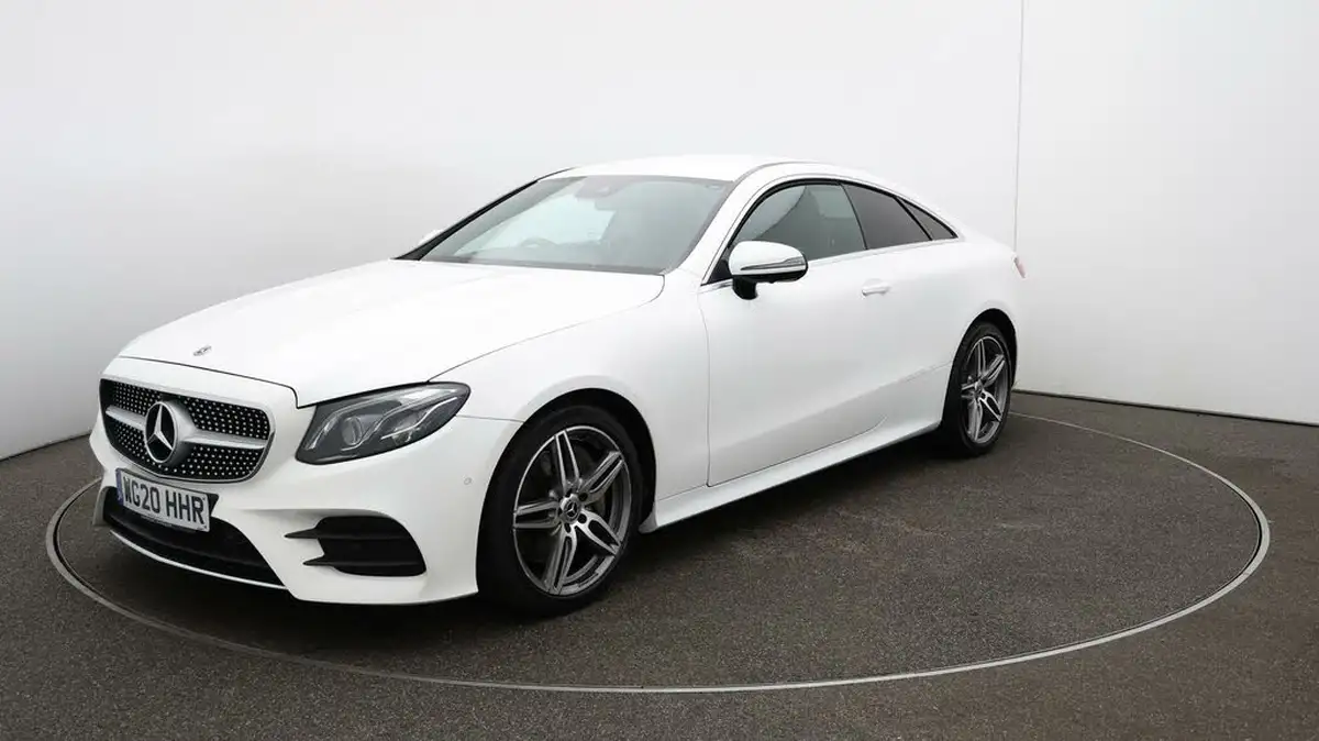 2020-mercedes-benz-e-class-20-e300-amg-line-premiumss-coupe-big-3