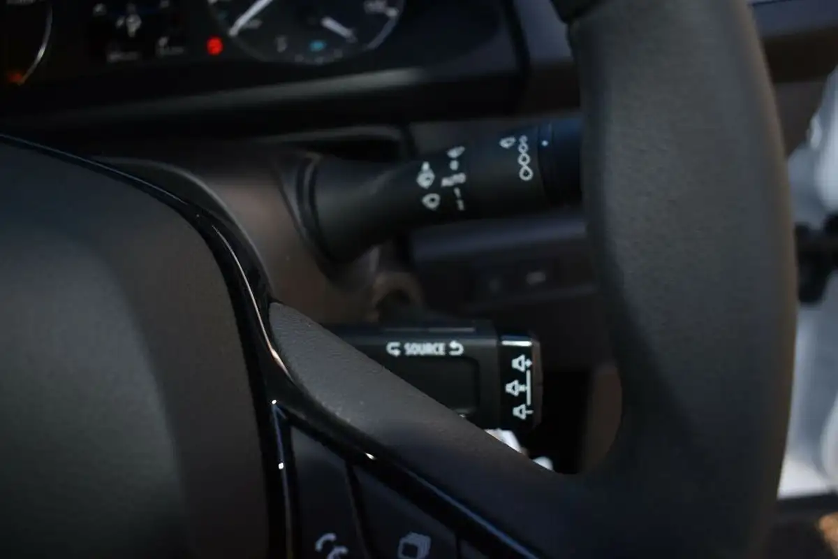 2023-renault-kangoo-e-ml19-e-tech-start-rc-big-5