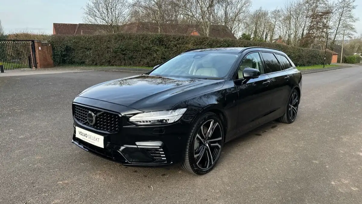 2025-volvo-v90-20-t8-ultra-big-39