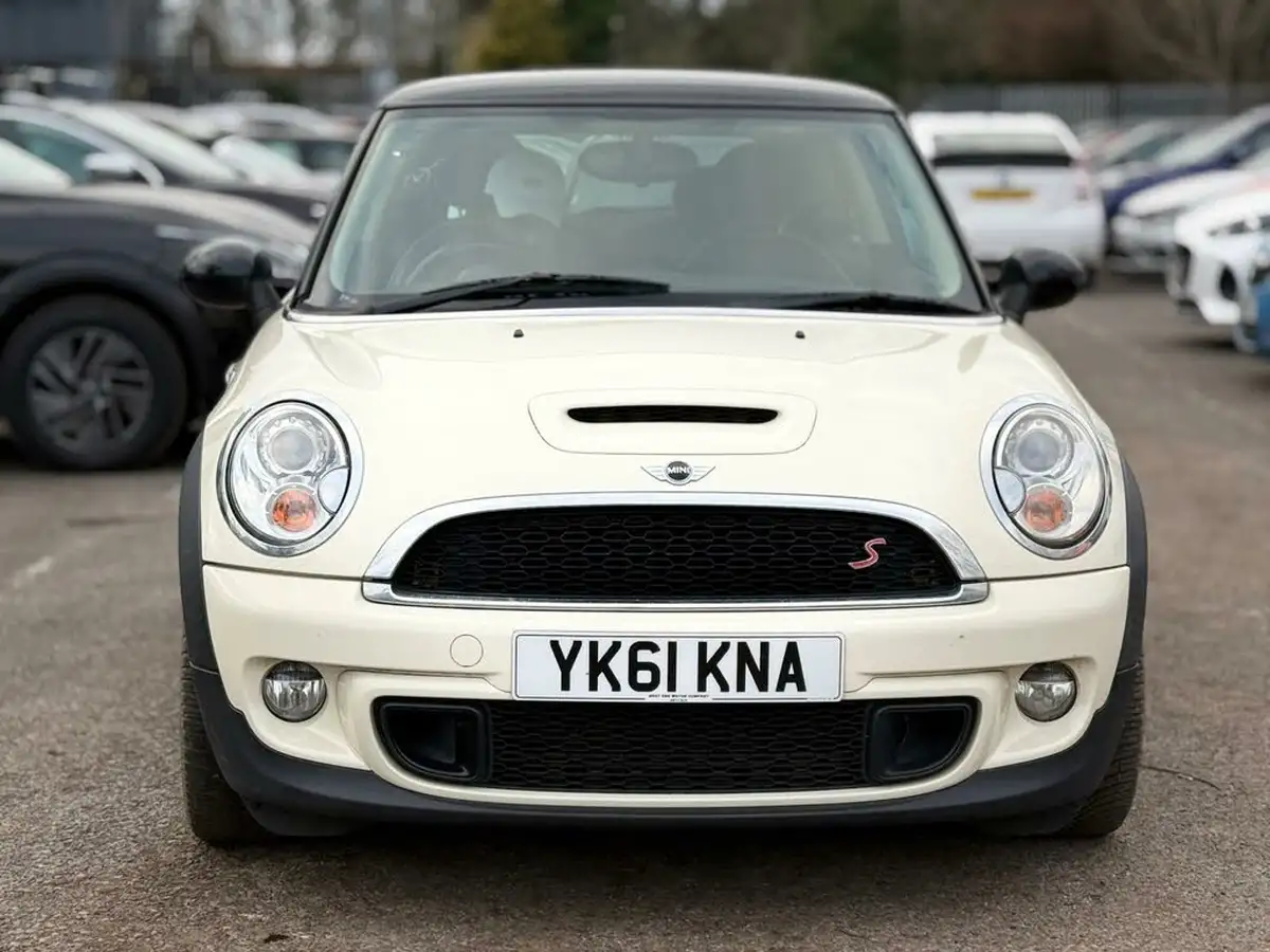 2011-mini-cooper-16-cooper-s-hatchback-3d-big-13