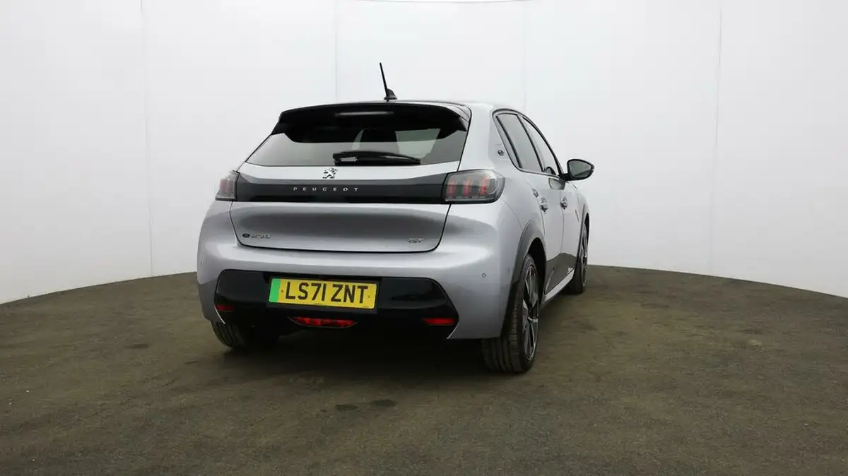 2021-peugeot-208-e-gt-50kwh-big-54