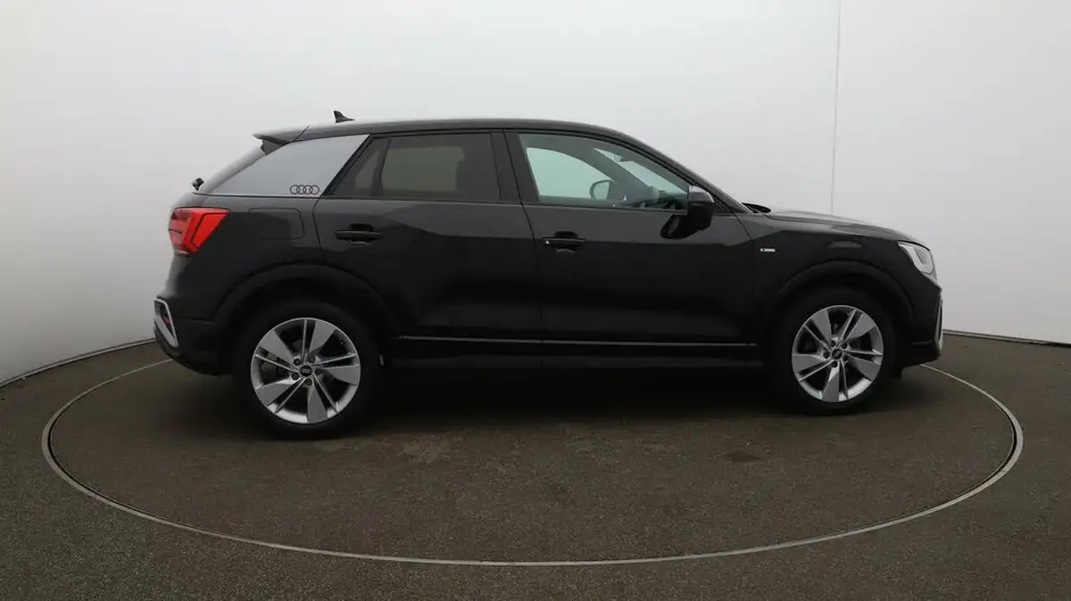 2021-audi-q2-15-35-tfsi-s-line-big-8