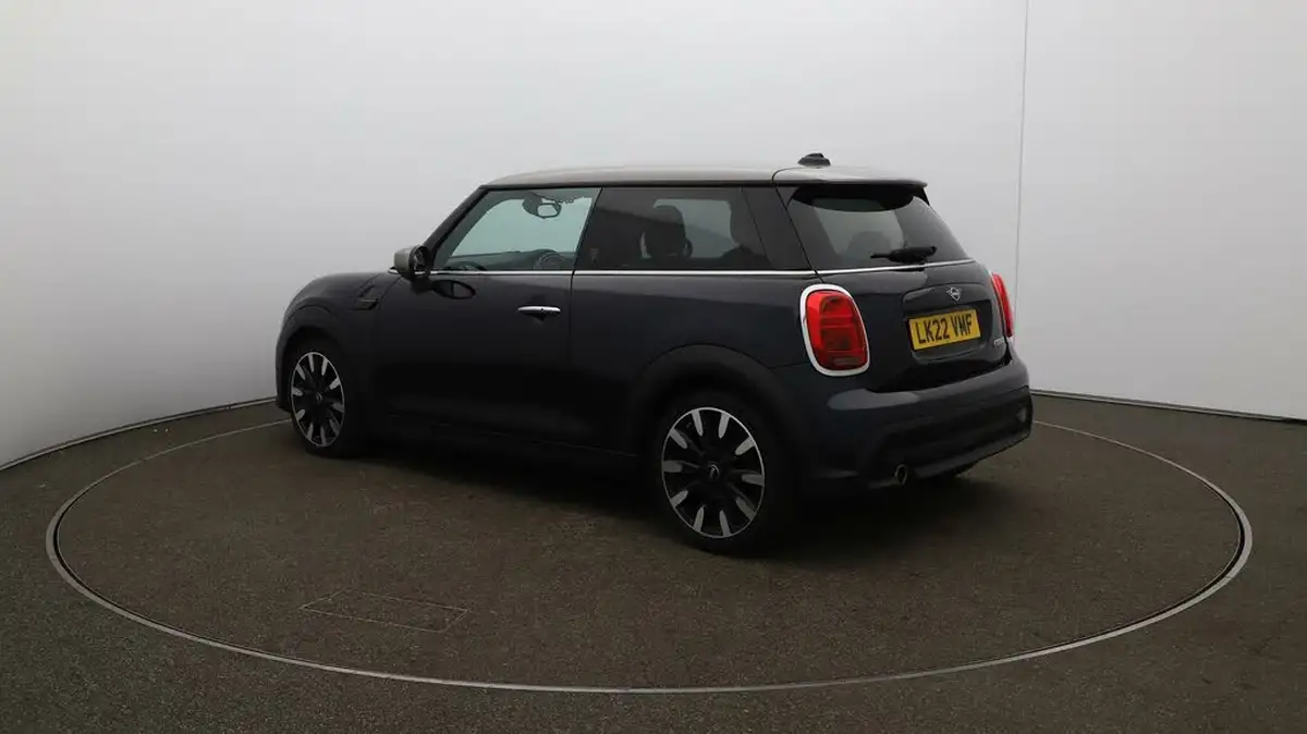 2022-mini-cooper-15-cooper-exclusive-hatchback-3d-big-54