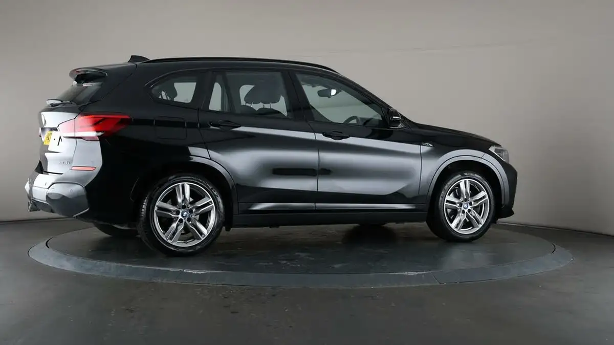 2022-bmw-x1-15-xdrive-25e-phev-m-sport-big-57