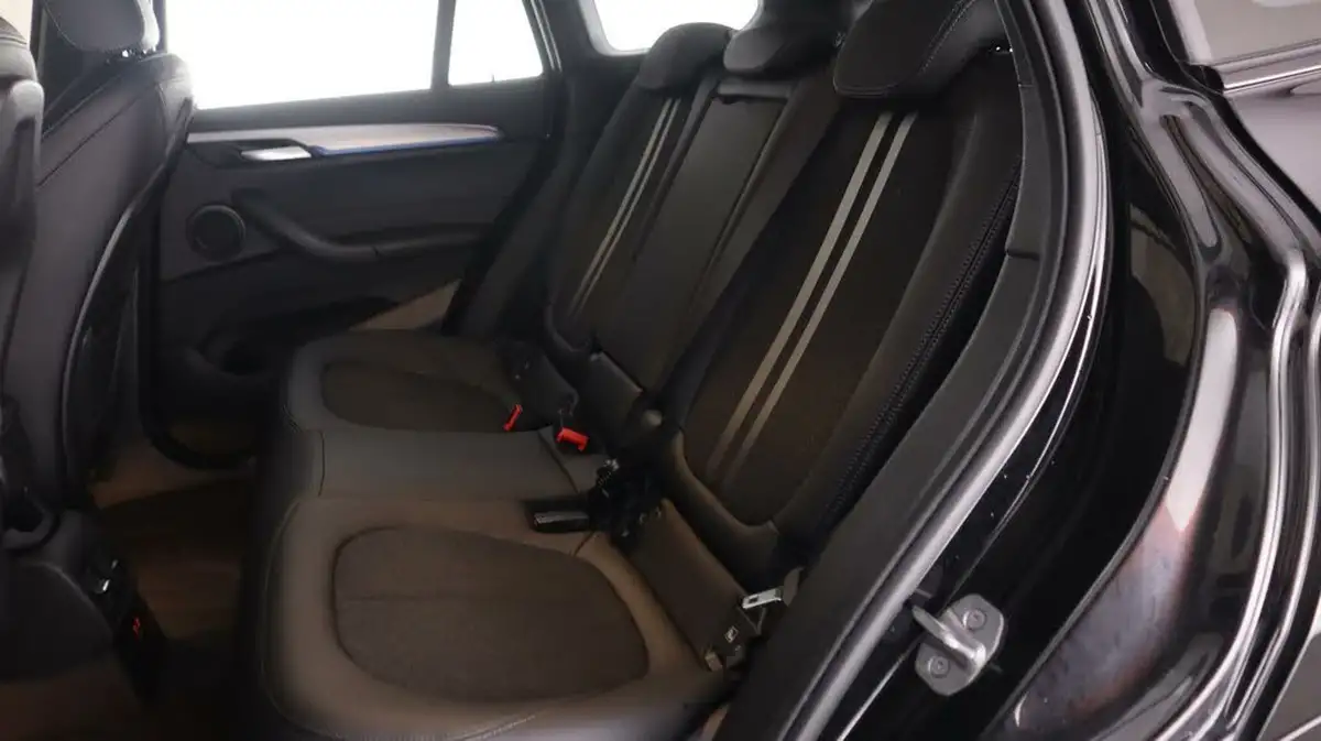 2022-bmw-x1-15-xdrive-25e-phev-m-sport-big-16