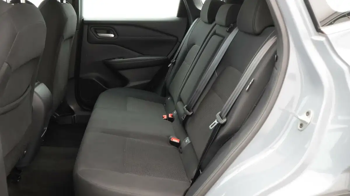 2023-nissan-qashqai-13-dig-t-acenta-premium-140ps-big-16