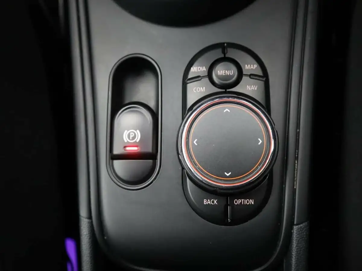 2018-mini-countryman-20-cooper-s-classic-ss-big-20