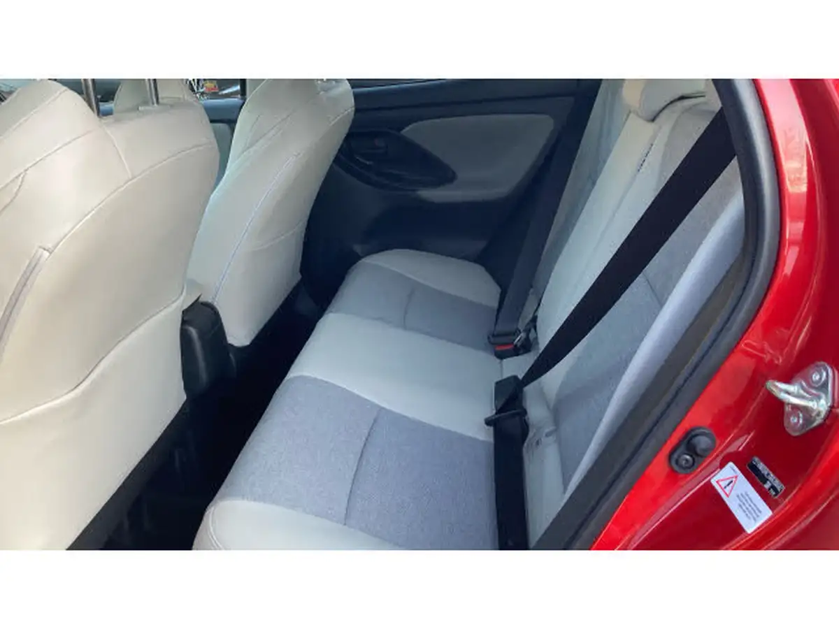 2021-toyota-yaris-15-vvt-i-excel-big-12