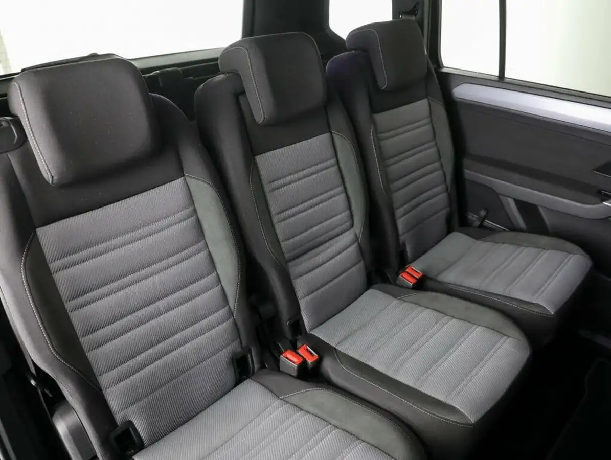 2020-volkswagen-touran-15-tsi-r-line-dsg-big-34