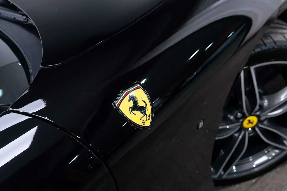 2021-ferrari-roma-38t-v8-f1-dct-euro-6-ss-2dr-big-16