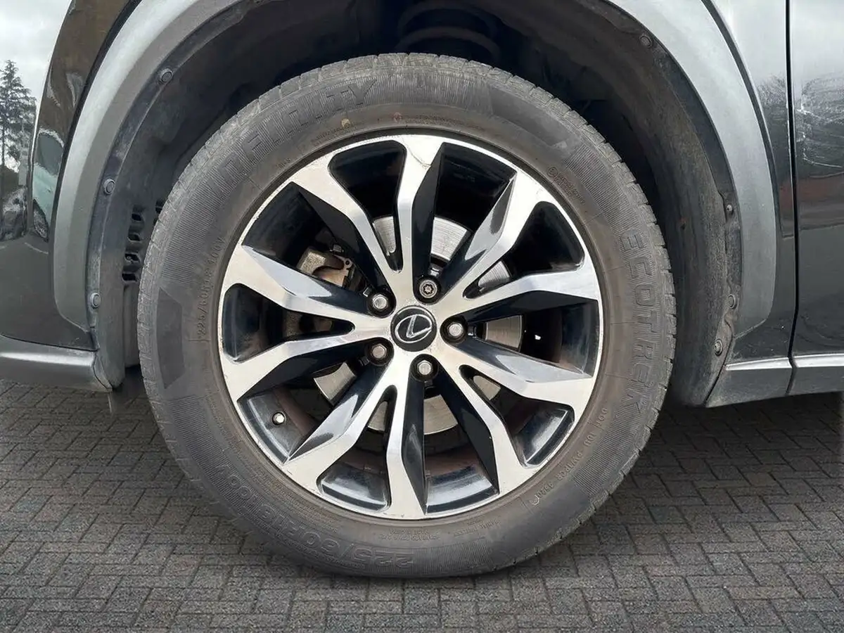 2016-lexus-nx-300h-25-f-sport-big-8