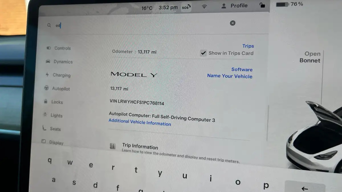 2023-tesla-model-y-e-rwd-big-12