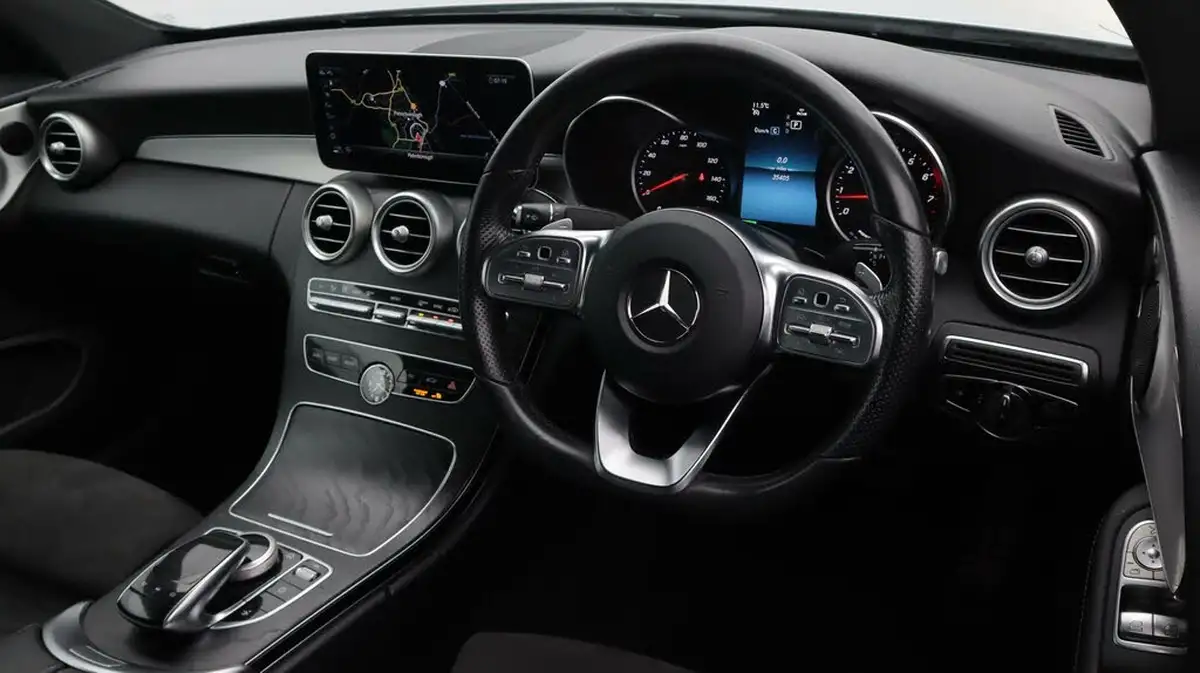 2019-mercedes-benz-c-class-15-c200-amg-line-premiumss-coupe-2d-big-9