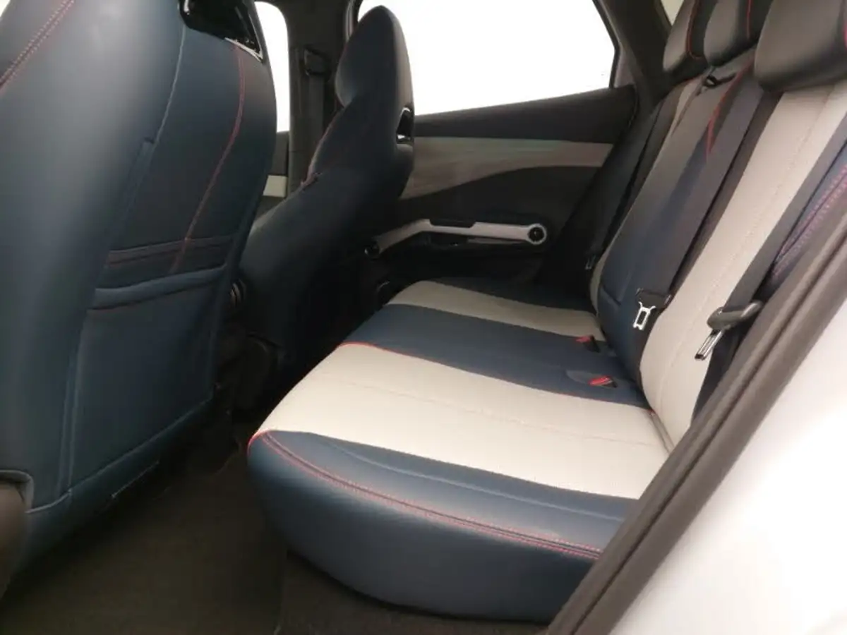 2023-byd-atto-3-e-active-big-5