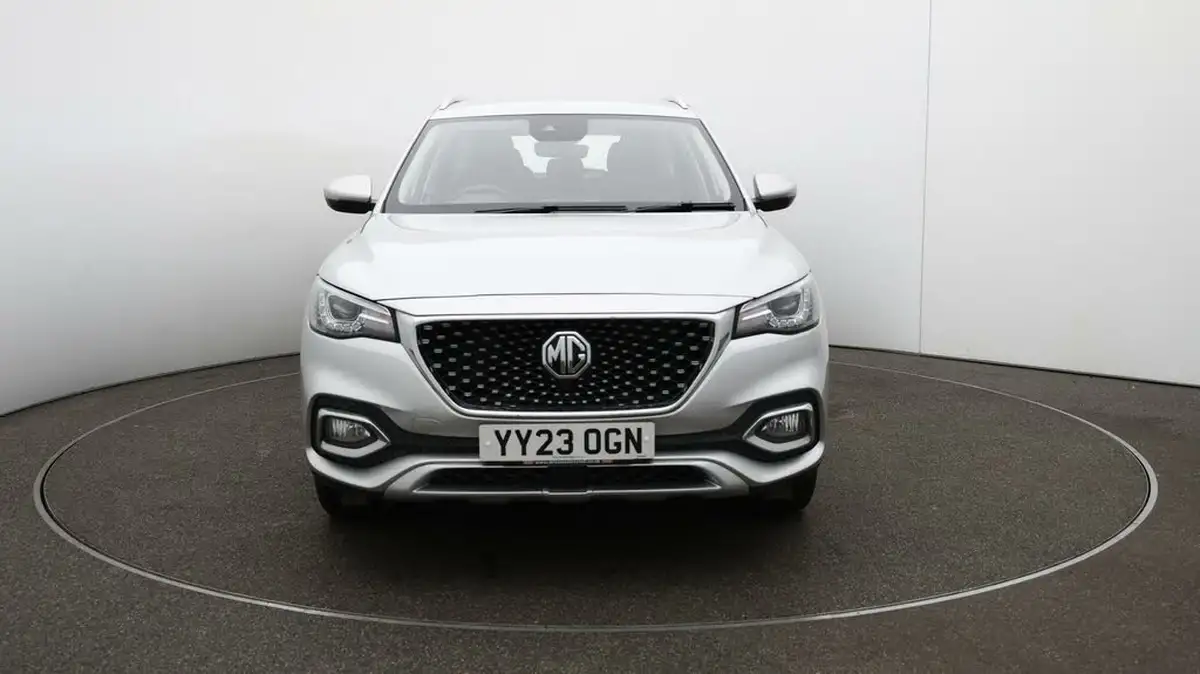 2023-mg-hs-15t-gdi-excite-162ps-dct-big-2