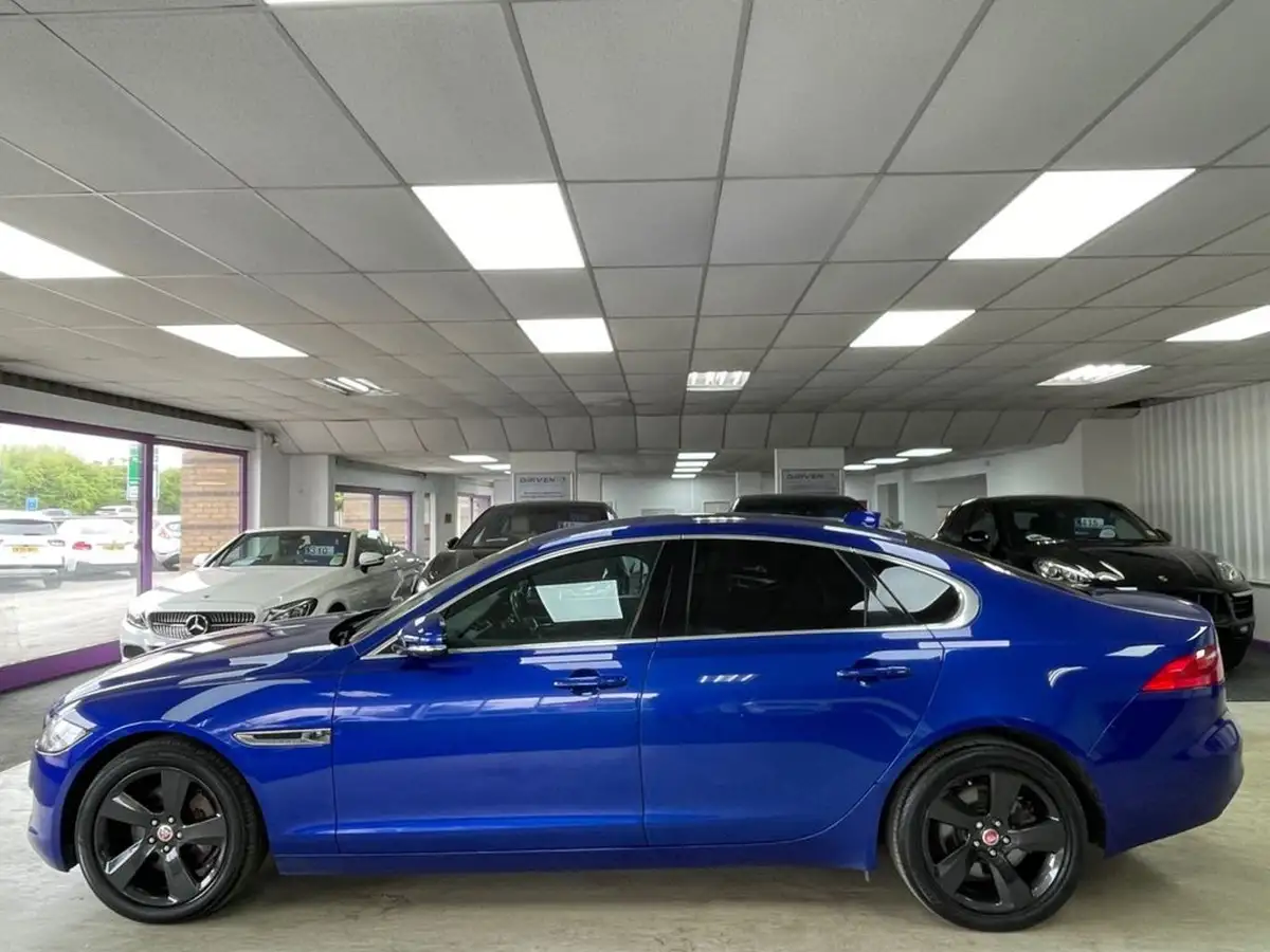 2018-jaguar-xf-20td-portfolio-180ps-saloon-4d-1999cc-big-12