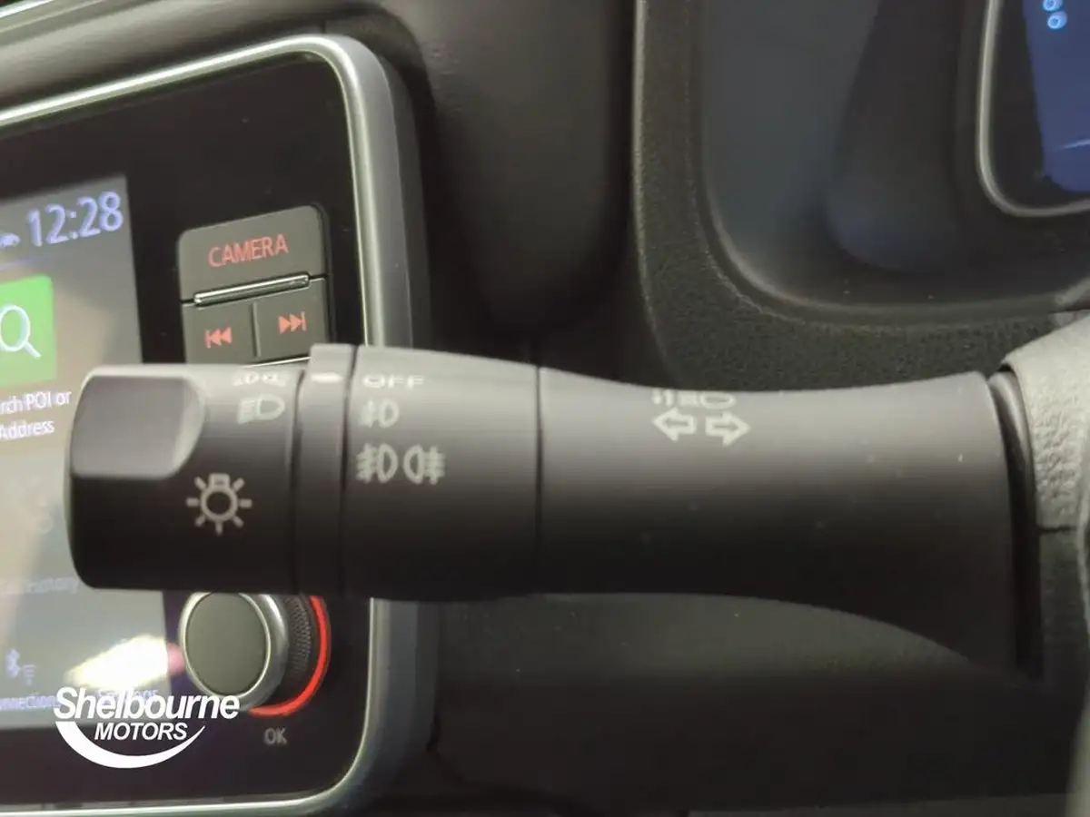 2024-nissan-leaf-e-e-tekna-59kwh-big-26
