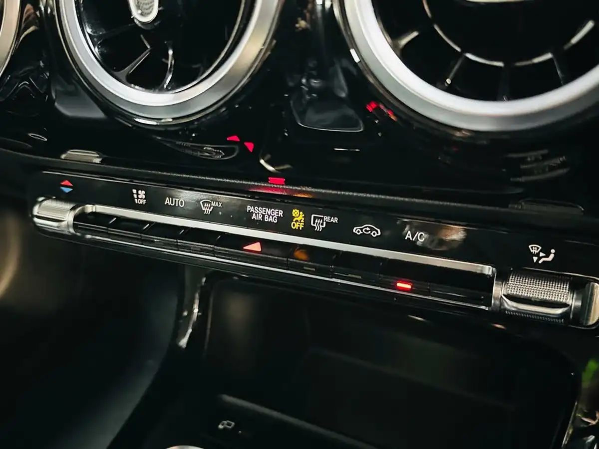 2019-mercedes-benz-a-class-big-50