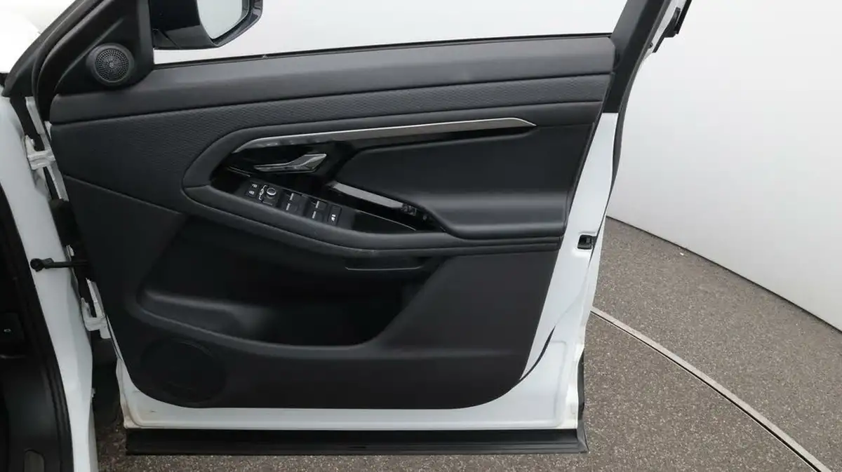 2021-land-rover-range-rover-evoque-15-p300e-r-dynamic-s-big-15