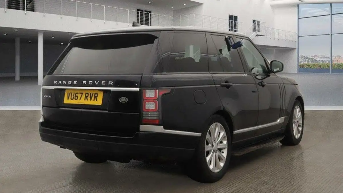 2017-land-rover-range-rover-30tdv6-vogue-258bhp-awd-big-15