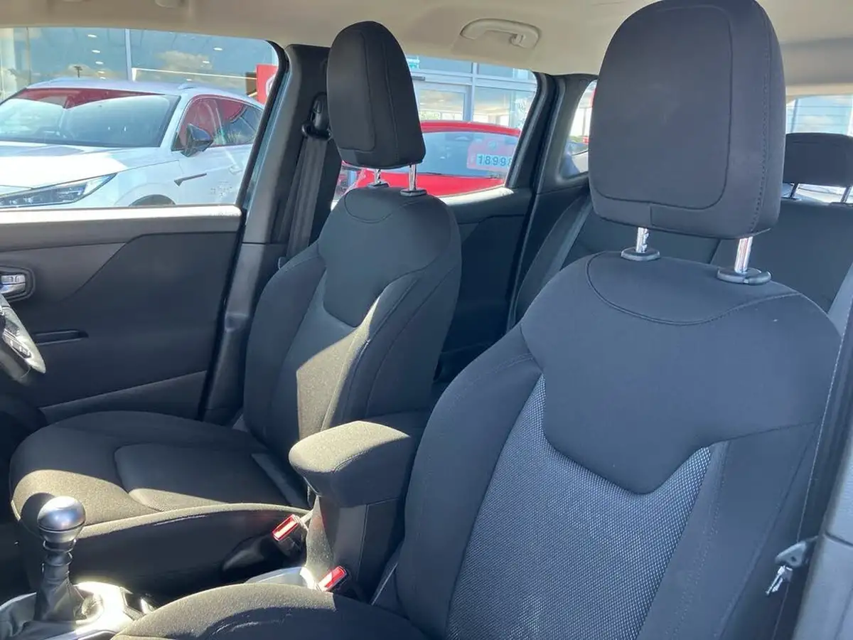 2016-jeep-renegade-16-multijet-ii-longitude-ss-big-33