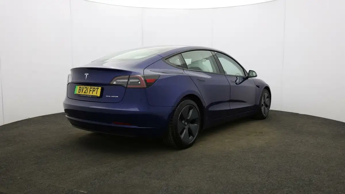 2021-tesla-model-3-e-long-range-4x4-big-6