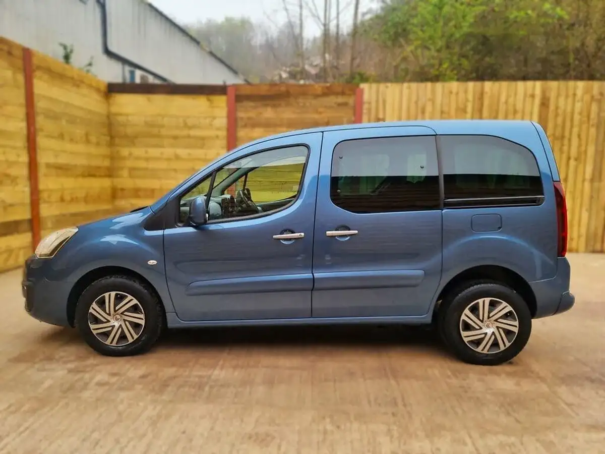 2016-citroen-berlingo-16bluehdi-multispace-feel-edition-102ps-ss-etg6-big-7