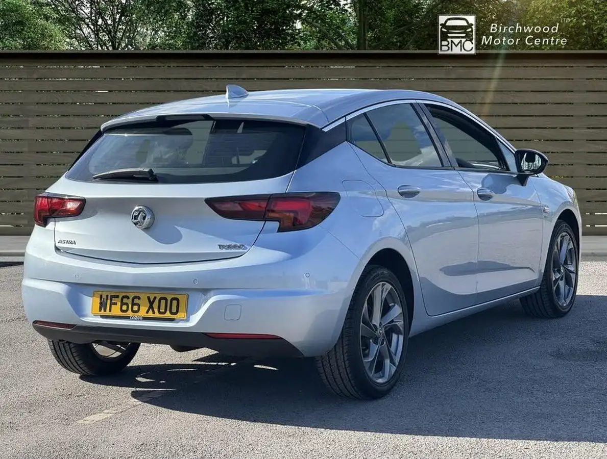 2016-vauxhall-astra-14i-16v-turbo-sri-nav-150ps-ss-hatchback-auto-big-6