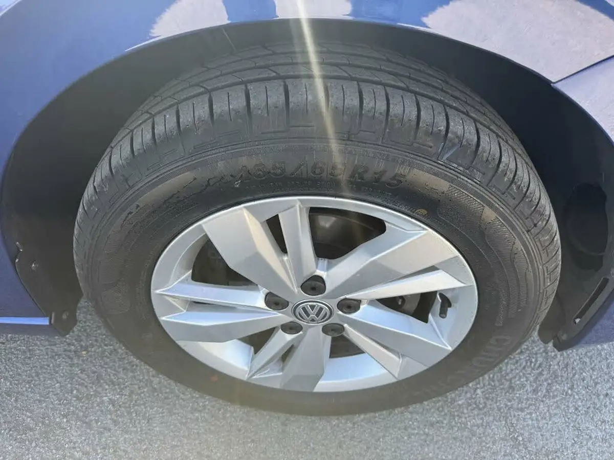 2018-volkswagen-polo-10-tsi-se-big-32