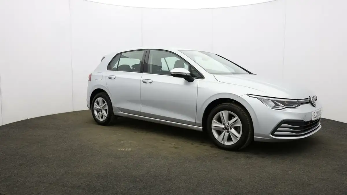 2021-volkswagen-golf-10-etsi-life-hatchback-big-39