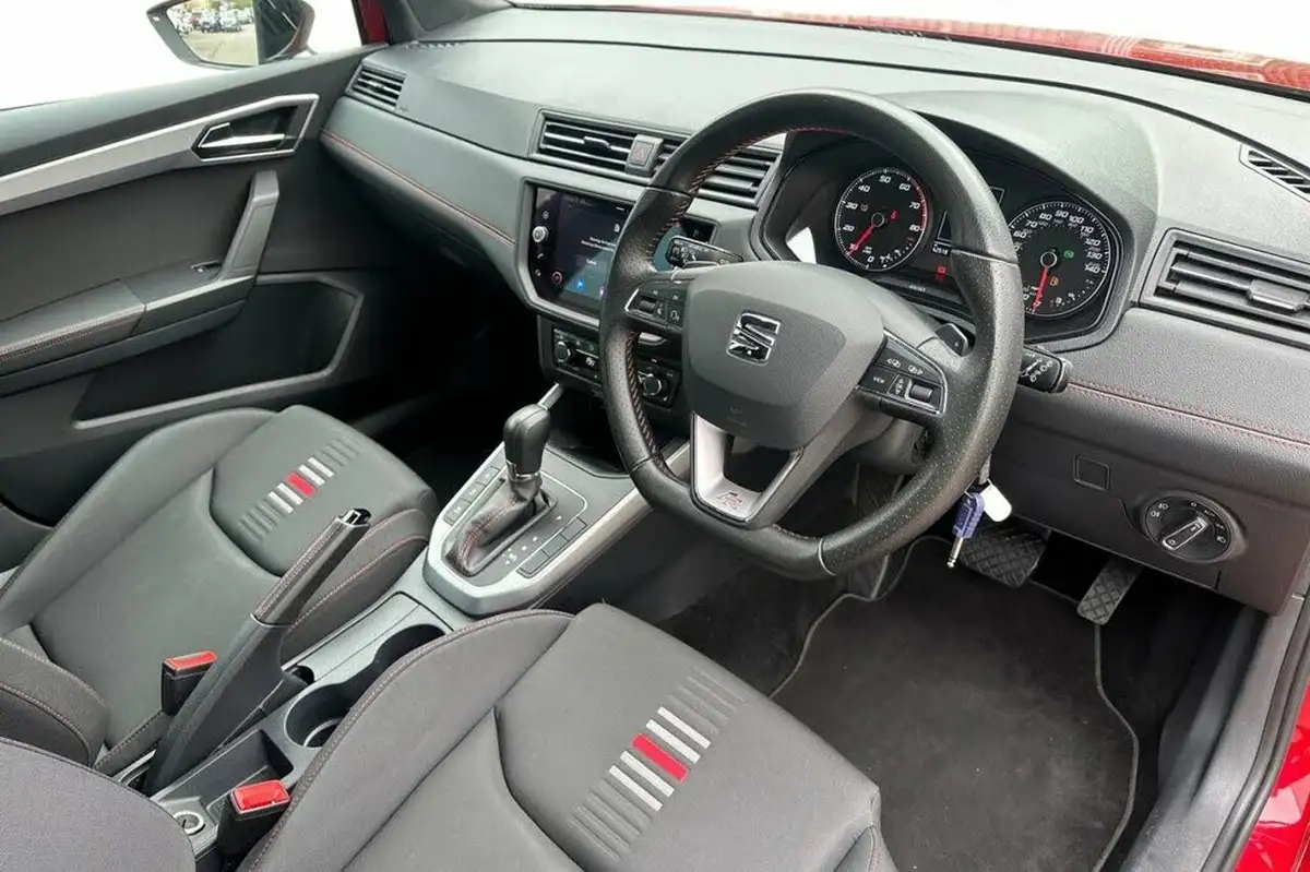 2021-seat-arona-10-tsi-fr-red-edition-dsg-big-6