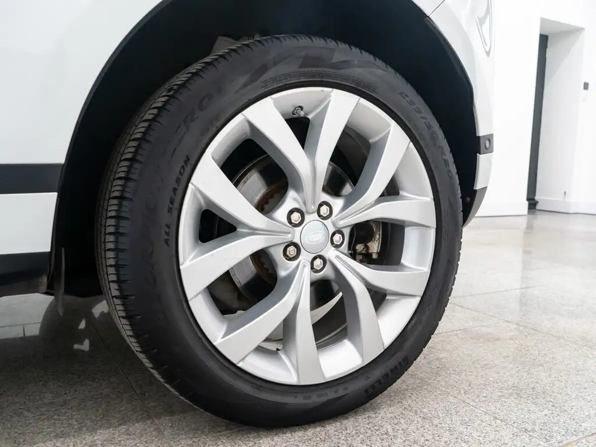 2021-land-rover-range-rover-evoque-15-p300e-se-big-43