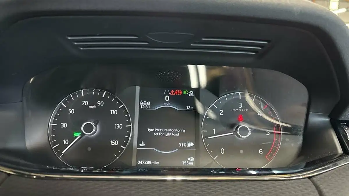 2020-land-rover-range-rover-evoque-20-d150-r-dynamic-big-7