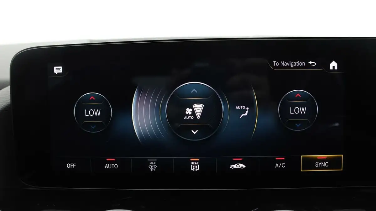 2021-mercedes-benz-gla-class-13-gla-180-amg-line-executive-1332cc-big-19