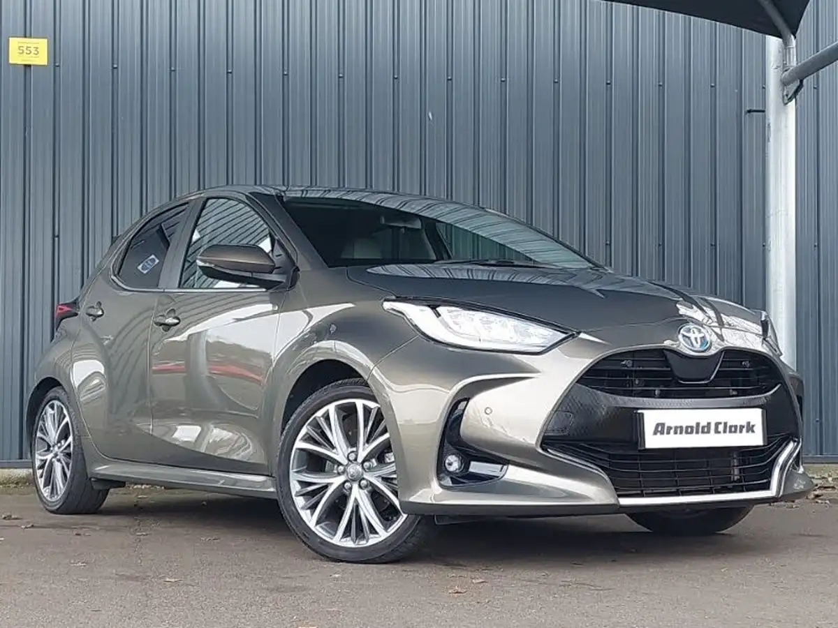 2022-toyota-yaris-cross-15-vvt-i-excel-city-packpan-roof-big-18