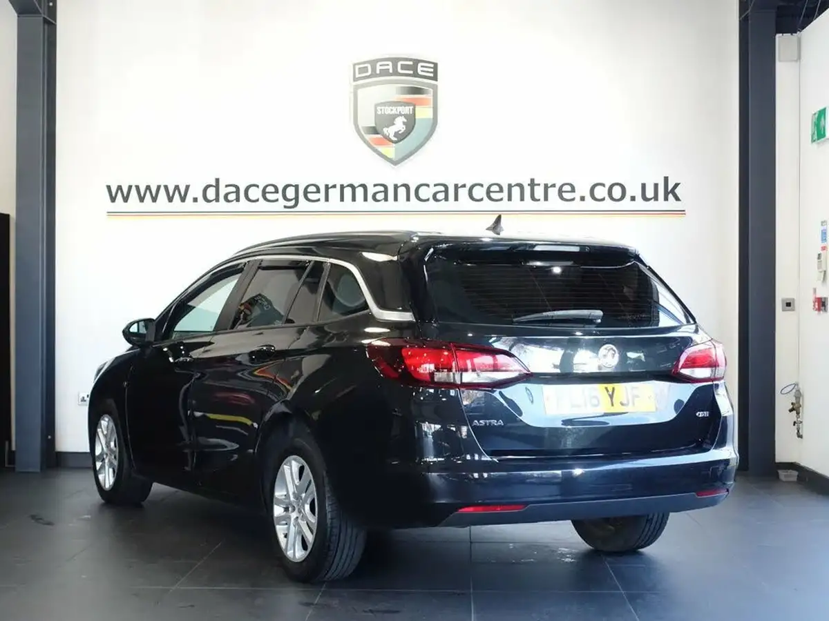2016-vauxhall-astra-16cdti-tech-line-110ps-sport-tourer-big-6
