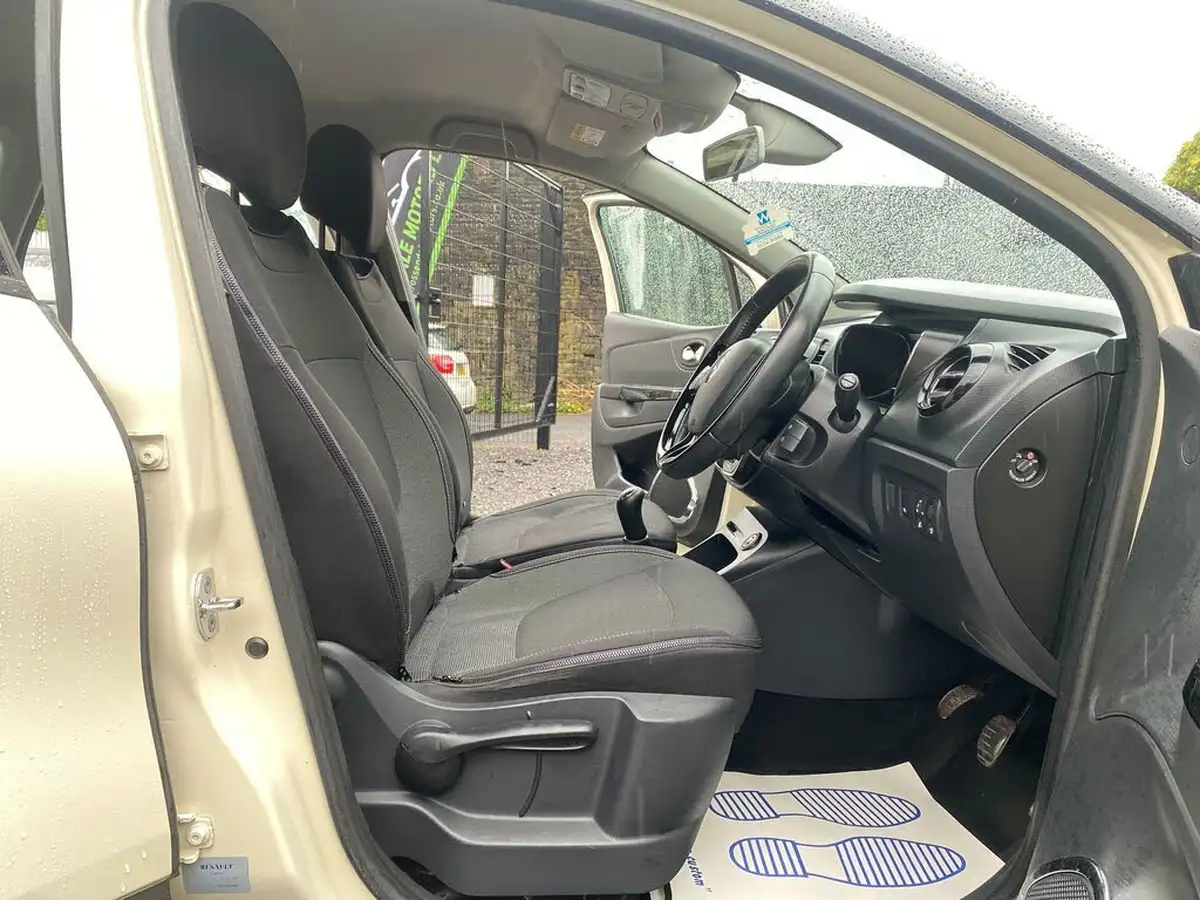 2014-renault-captur-15dci-dynamique-90bhp-energyss-big-9