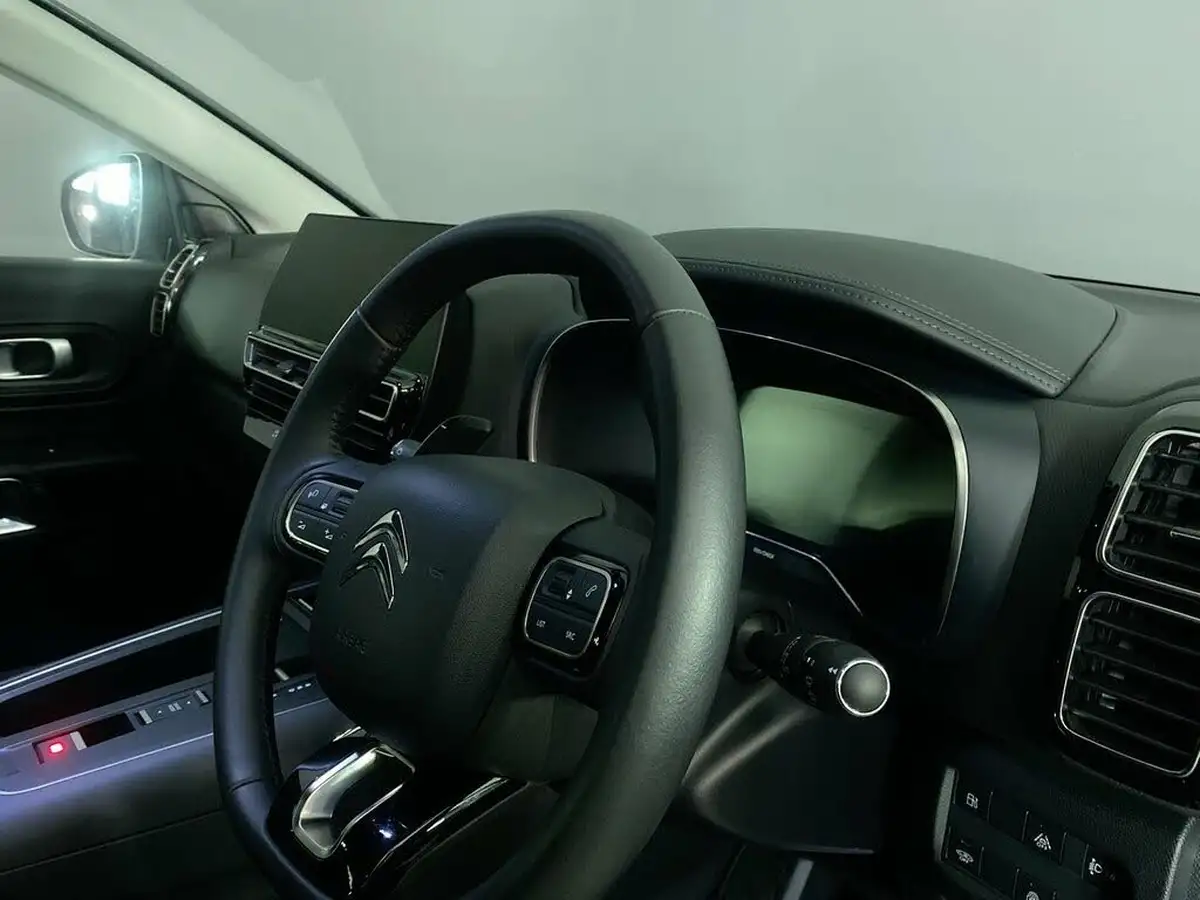2022-citroen-c5-aircross-16-puretech-shine-big-15
