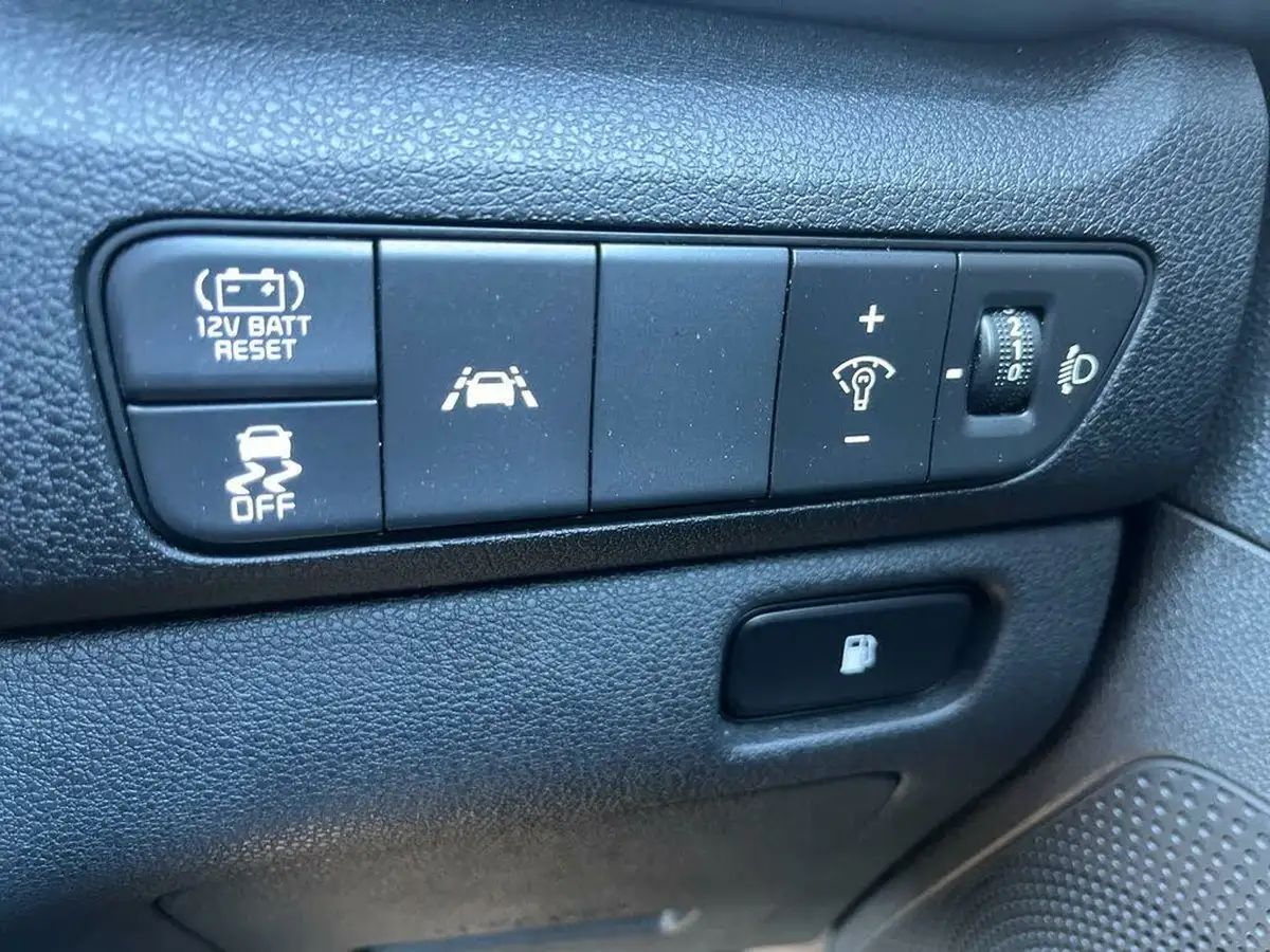 2022-kia-niro-16-gdi-2-139bhp-156kwh-big-26