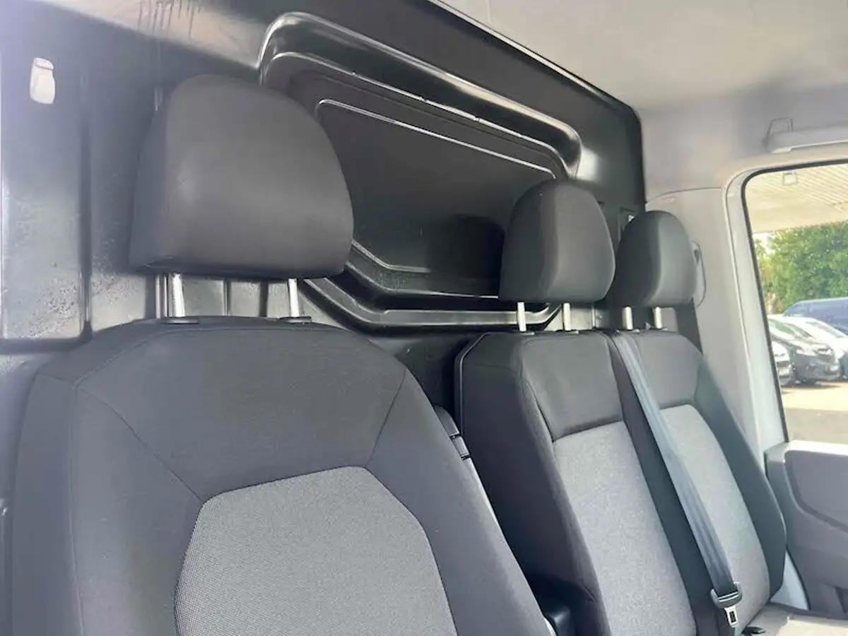 2020-volkswagen-crafter-20tdi-cr35-lwb-startline-140pseu6dt-e-rwd-panel-van-big-28