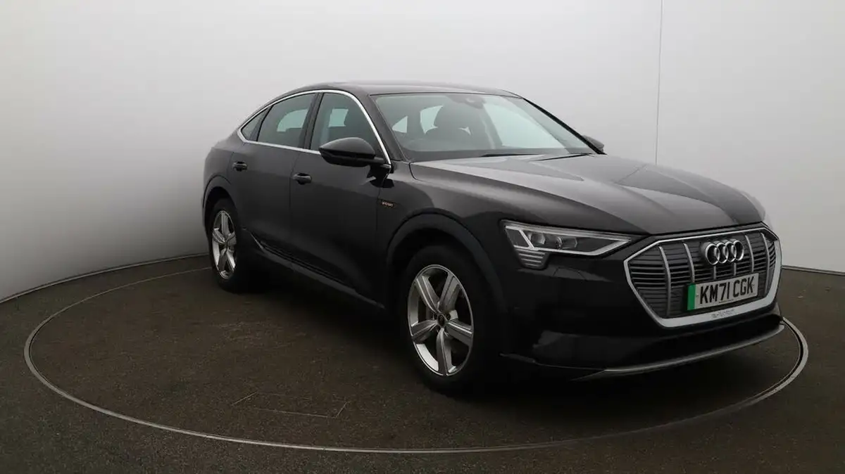 2021-audi-e-tron-55e-technik-sportback-big-36