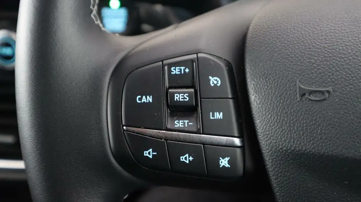 2020-ford-fiesta-10t-active-edition-95ps-big-22
