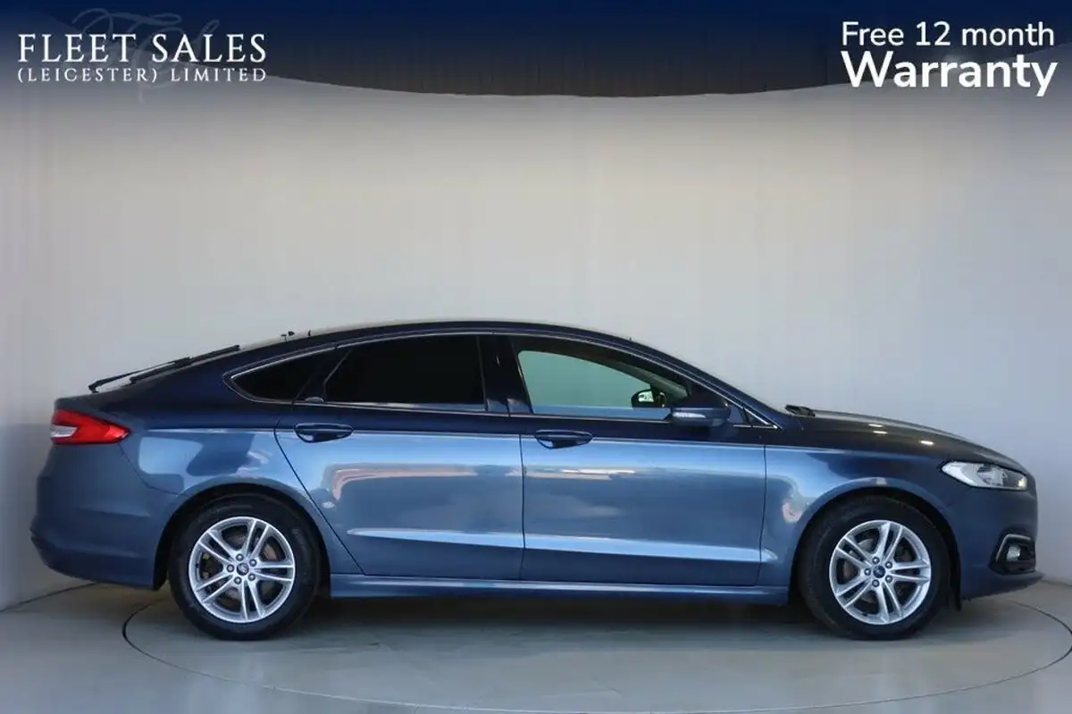 2019-ford-mondeo-20tdci-zetec-edition-ecoblue-ss-hatchback-big-1