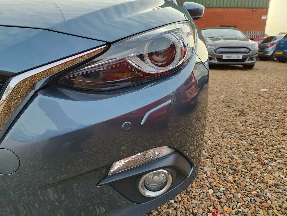 2014-mazda-mazda3-22td-sport-nav-hatchback-5d-big-10