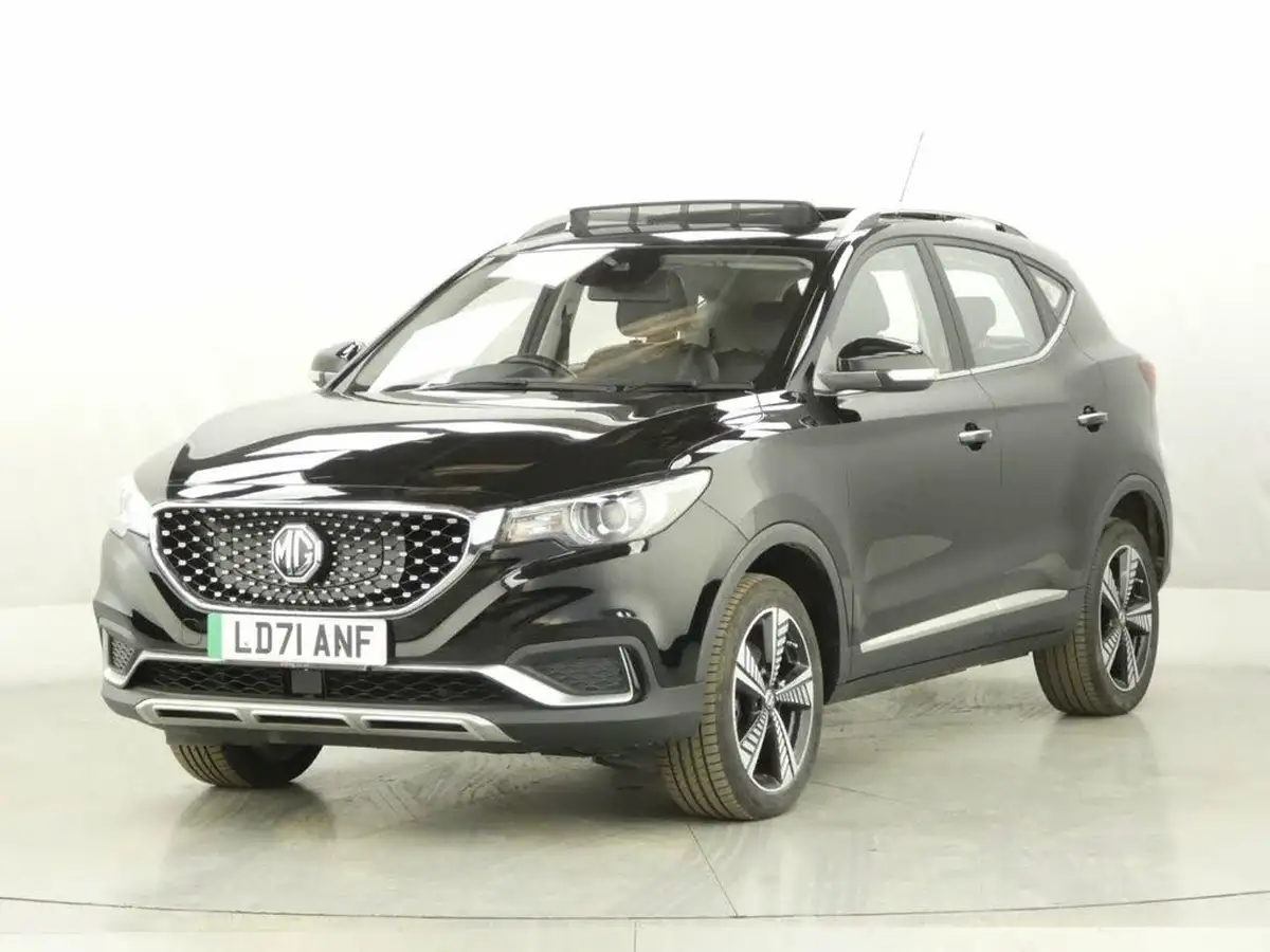 2021-mg-zs-suv-e-exclusive-ev-big-4