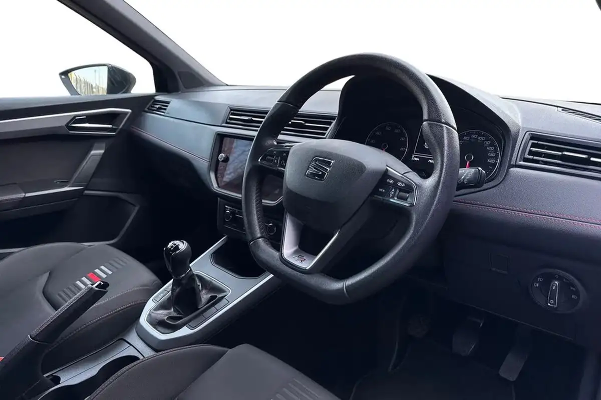 2021-seat-arona-10-tsi-fr-110ps-big-13
