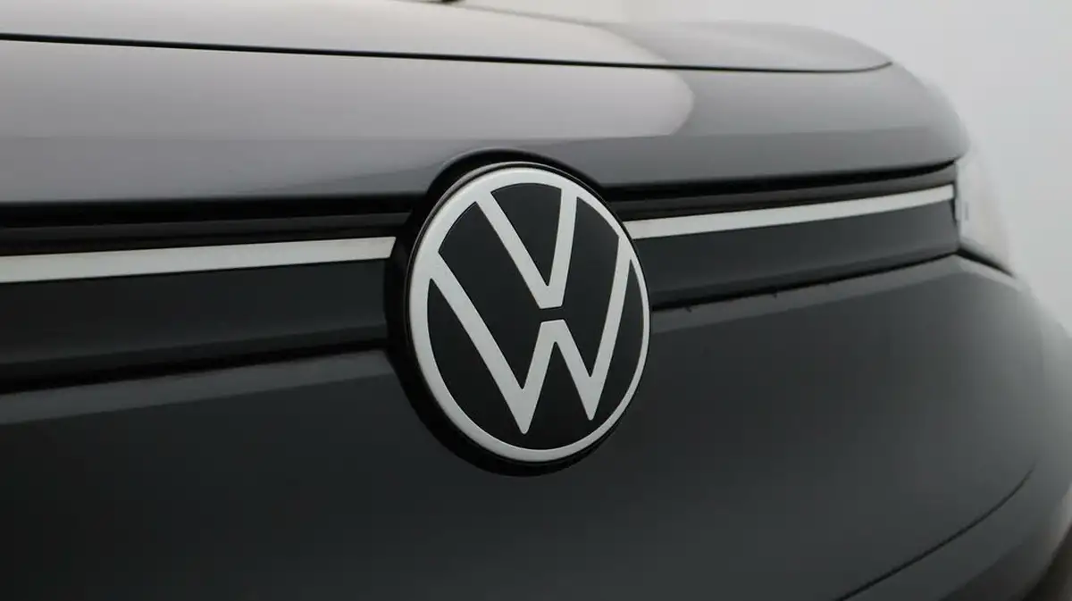 2021-volkswagen-id4-e-first-edition-big-24
