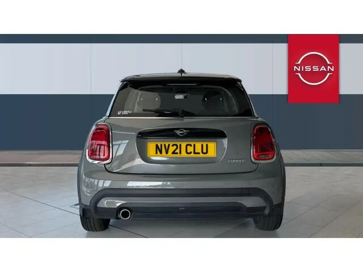 2021-mini-cooper-15-cooper-classic-hatchback-3d-big-5