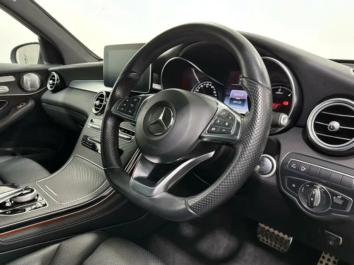 2017-mercedes-benz-glc-class-30-d-glc350d-amg-line-premium-plusss-station-wagon-5d-big-8